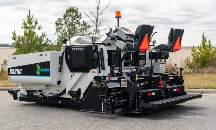 The Benefits Of Partnering With A Trusted Asphalt Paver Dealer